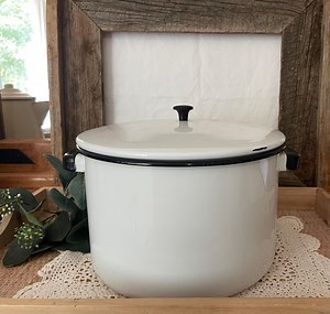 Vintage White Enamel Stock Pot With Black Trim - Etsy