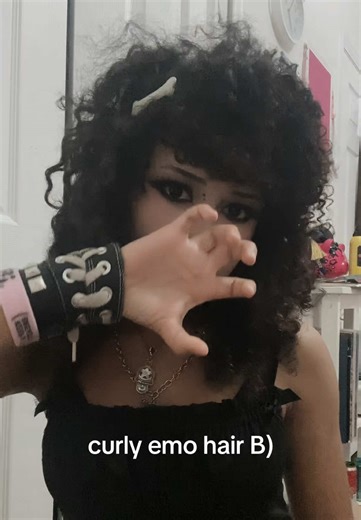 Curly Emo Hair Inspiration for 2000s Style