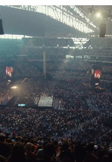Loved getting to be in the room for this moment at Passion 2026! @Passion Music released “The Blood” last week and it’s powerful y’all! 🔥Give it a listen anywhere you stream music and watch on the Youtubes!