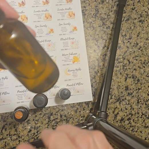 Essential oil Linen Spray recipe and Labels for ypur DIY. #FiresideGlow #DiffuserBlend #EssentialOils #doTERRA #CozyHome #HolidayAromas #HealthAndOils #AromaticLiving #SubscriptionGroup #WarmAndGrounded #SeasonalScents | Health and Oils