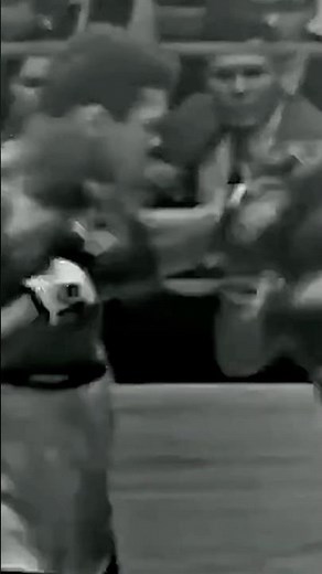 Clay vs Banks – The Knockdown That Woke a Legend