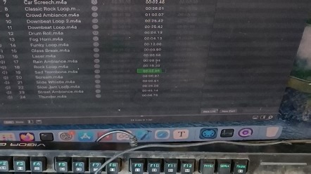 演出音乐播放控制器 QLab节目选择 播放暂停与音量大小控制