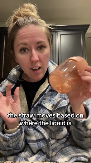 Watch until end to see how to fix tommee tippee weighted straw cup issue! #tommeetippeecup #tommeetippeefix #fixtommeetippeesippycup #fixsippycup #sippycup #1yearold #toddlercup #babystrawcup #fixstrawsippycup