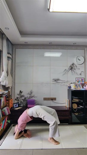 Is there anyone who can practice wheel training together Be a yoga classmate with the same