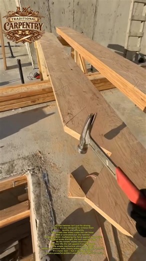 Pulling Nails Fast with a Claw Hammer 🔨 #Carpentry #DIY #Construction