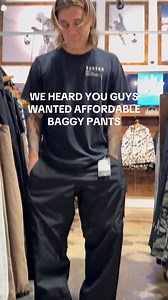 Go baggy without dropping a bag. Burton Reserve Relaxed fit blends premier tech and style at a price that won't break the bank. | Burton