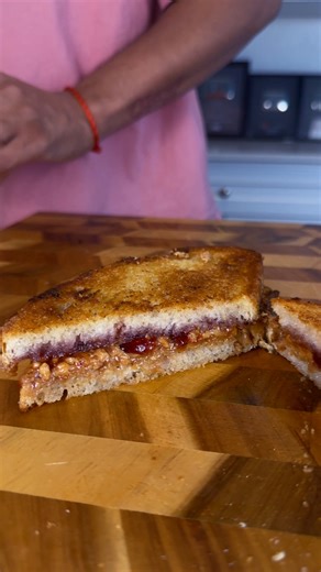 This ain’t your childhood sandwich anymore… crispy, gooey, perfection! Air Fried PB&J 🔥🔥🔥 | Just The Jones'