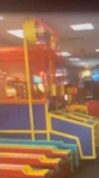 #2000s Chuck E. Cheese was the best