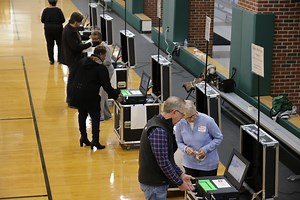 Check your voter registration: 11,000 Cuyahoga County voters flagged for mismatched info