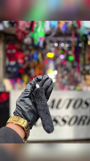 Black keychain ✌️😍#vipautos