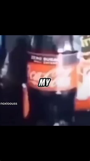 @yippiieeee.daily on Instagram: "Day 195 👇 No problem, here's who is iJustine: Born on July 15, 1984, in Pennsylvania, iJustine (Justine Ezarik) turned her passion for technology and lifestyle into a viral online presence. Her early product reviews and tech tutorials captivated audiences with their clarity and enthusiasm. She became famous for making complex tech concepts accessible, sparking widespread interest in digital trends. Discussions about her work often focus on the convergence of tec