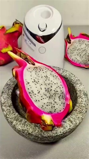 Link in bio 🔗 easy, all natural face mask recipes from your kitchen `#diyfacemask #naturalskincare
