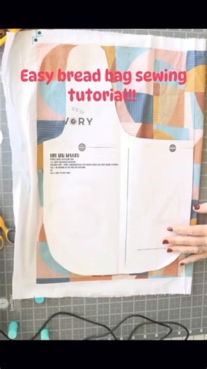 30K views · 263 reactions | I love a good stop motion sewing video  this bread bag is made of organic cotton fabric and is perfect for storing or gifting sourdough. You can find the free tutorial and printable pattern #onlifesewsavory search bread bag to find. Super easy sewing project, and you can also find my easy sourdough baking method on the site as well!! #breadbag #simplesew #sewingforthekitchen #sewingpattern #freepdf | Life Sew Savory - Emily Thompson | Facebook