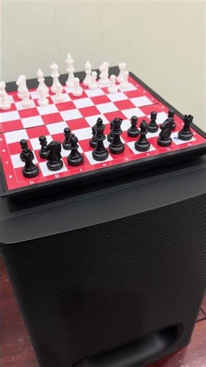 81% volum 🔴♟️ Chess pieces dancing on the board #sony
