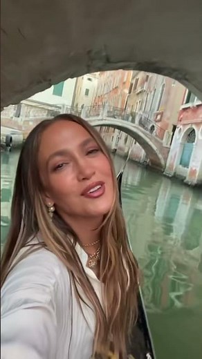Jennifer Lopez — Singing Live On A Boat ("I Had To Do It")
