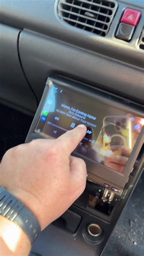 $110 headunit is a ripper, low expectations, good results. #fyp #howto #holden #commodore #mistakes