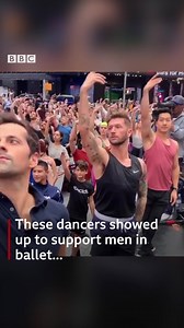 Ballet dancers leapt to Prince George's defence when a US television host mocked the six-year-old for liking ballet. https://bbc.in/2zoeuSt | BBC News