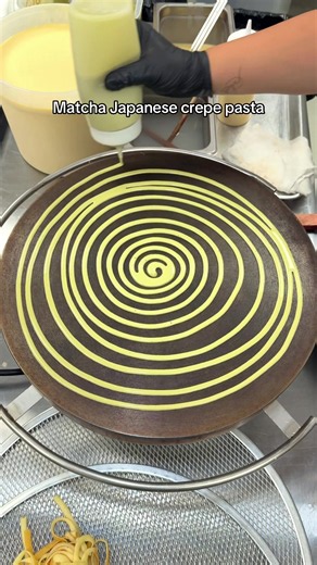 Get this matcha Japanese crepe pasta from Wakaba Crepe in Torrance, California #crepes #japanesefood #japanese #desserts #matcha