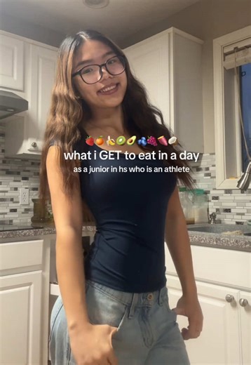 great day of fueling eats, dinner was def my favorite out of the bunch 🫣🍲🫛🍳 @Calsee @Catalina Crunch @Bloom Nutrition @Bioniq @ehplabs #whatieatinaday #wieiad #fulldayofeats #highprotein #athlete