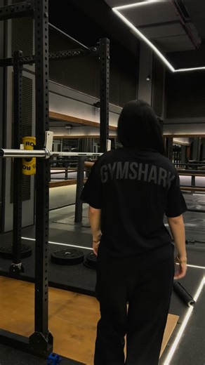 RUE on Instagram: "#🇪🇬baddies #gymbaddie #gymmotivation 🦵🏻day"