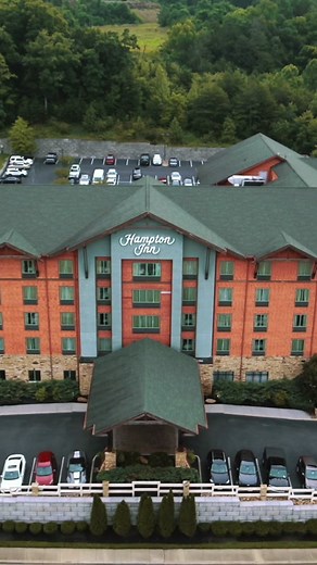 Your adventure begins at Hampton Inn in Pigeon Forge! With Dollywood, The Island, and the Cal Ripken Experience just a stone's throw away, we're your ideal base for exploring. Our guests adore the convenience of nearby restaurants, shopping, and attractions. Join us and experience the beauty of the Great Smoky Mountains alongside top-notch hotel management. Visit our website for more information! https://smpl.is/83pn0 ▪ ▪ ▪ #hotels #resorts #hospitality #tourism #management
