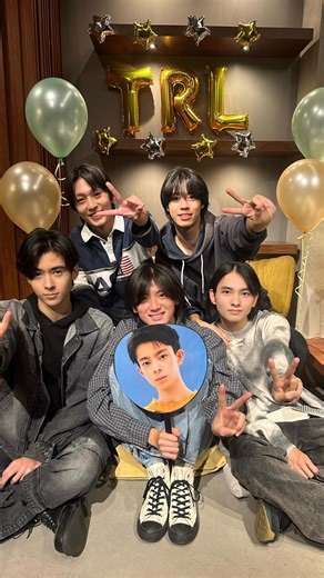 The Right Light | デビュー記念インスタライブ👍🧡 改めてここからが本格始動。 気を引き締めてチーム一同頑張っていきます。 目指せ、ドーム公演🔥 #TheRightLight #ライトライト #木戸啓人 #黒木康正 #ショーン旺 #西浦心乃助 #星秀光 #松瀬太虹 | Instagram