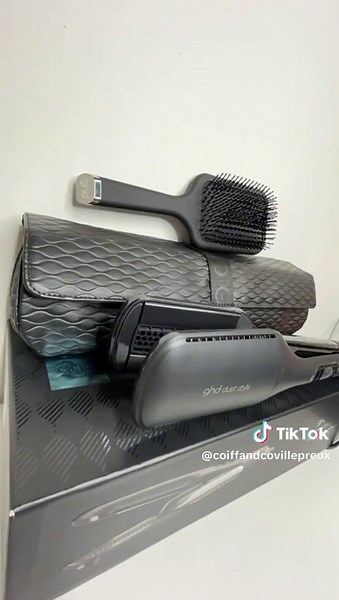Nouveauté GHD ! A retrouver chez nous ! #ccofamily #coiffandco #villepreux #pourtoiii #team #ghd #ghdduetstyle @ghdfrance