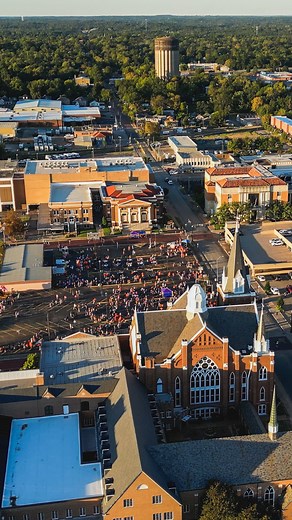 We had such a blast at our 2nd annual Brick Street Block Party! We teamed up with @marvinmethodistchurch and @christchurchtyler for an unforgettable evening of fun, food, games, and community - all made possible through the love of Jesus. Seeing families, friends, and new faces come together on the brick streets of downtown Tyler was truly special. Thank you to everyone who came out and made the night so meaningful. We’re already counting down the days until next year! | First Baptist Church Tyl