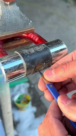 Professional broken key extraction tools and techniques #shorts #locksmith