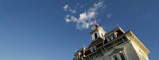 Cottonwood Falls, KS | Lodging, Shops & Attractions