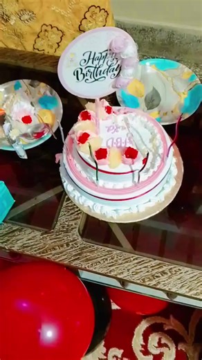 Happy birthday 🎉🎂🎉 Birthday Cake py kia Naam likha hy 🤔🤔🤔🤔 #foryoupage❤️❤️ #creatorsearchinsights #foryoupage❤️❤️