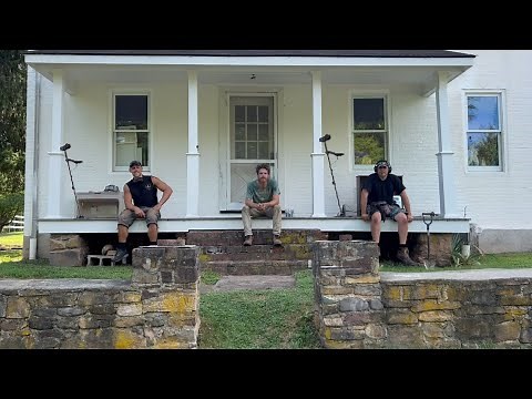The First Time Ever! - Metal Detecting a Civil War Era House Finds AMAZING Silver & Old U.S. Coins!￼