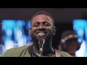 Athom's et Nadège Mbuma - Touché (Live Recording)