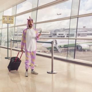 Don’t be that person! Check your passport is in date and apply online. Passport Online is the quickest, easiest, and most cost-effective way to get your Irish passport. Apply online now at www.ireland.ie/PassportOnline | Irish Foreign Ministry