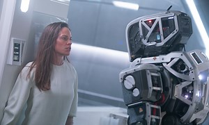 Hilary Swank Returns to Sci-Fi in I Am Mother | Den of Geek