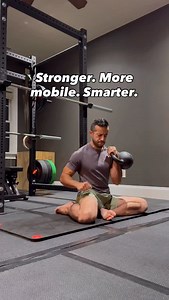 Most people try to “fix” their core or hip mobility separately… but your body doesn’t actually work in separate parts. This 90/90 rotational reach ties everything together. How to set it up: Sit in a 90/90 shinbox, front leg in external rotation, back leg in internal rotation. Load a kettlebell in the front rack on your front side. From here, reach your free arm across your body and touch the ground in front of your left knee. Simple. Controlled. No rushing. Why it works: Your core has to contro