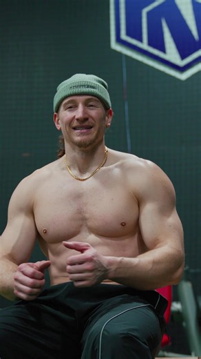 Reckless with passion lately ❤️💪🏼 There’s nothing like getting inspired by a song and making a small workout movie to it. Cutting to the beat, matching certain words with certain clips or expressions. It’s really a form of art and expression 🔥 #fitness #gym #gymmotivation #workout #fitnessmotivaton