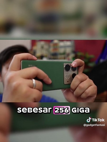 2025 Hp Dengan Layar Lengkung: Apakah Masih Worth It?