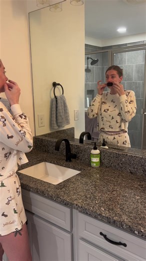 soft, quiet mornings start the night before ✨ this little habit has me waking up feeling actually rested 💤 deeper sleep, no dry mouth, and such a calm way to wind down 🤍 it’s giving better sleep, better mornings, better everything #nighttimeroutine #sleephacks #wellnesshabits #selfcareessentials #restwell
