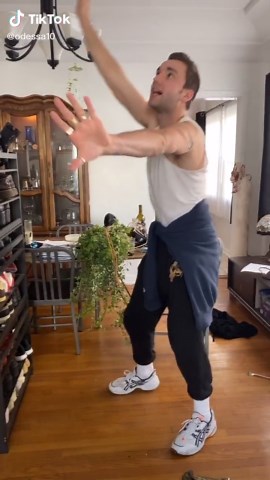 monkey (@odessa.azion)’s video of odessa.azion