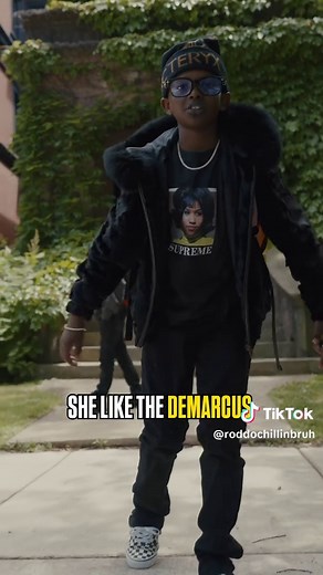 Broken hearts dont have an age requirement. 😔 “Ms Jackson” is streaming on Apple Music and Spotify. (Btw @chilout✌️ is the person in the background. Go follow him). #fyp #youngroddo #vans #foryoupage #kids