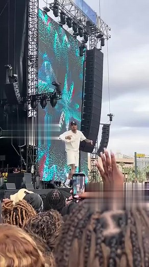 Chris Brown Concert Highlights and Songs