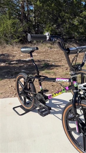 Old-school BMX bikes like this don’t just show up anymore. Preserved with respect and care, it’s a rare chance to own a true piece of BMX history that still turns heads today. #GenX #fyp #nostalgia #oldschoolbmx #foryoupage
