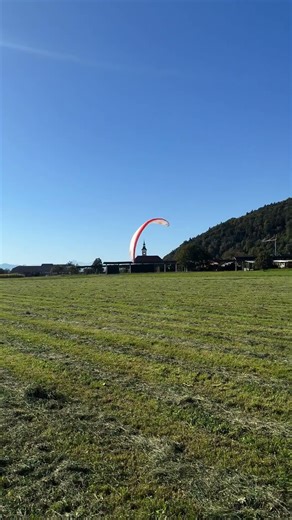 Landing ✅ #paragliding #gleitschirm #parapente #mountains #slovenia #sports