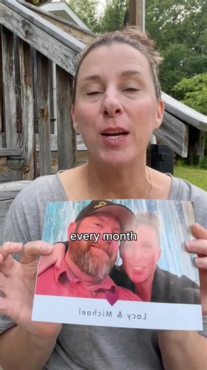 Make photo books in just minutes. It’s fast, convenient and FREE! | FreePrints Photobooks