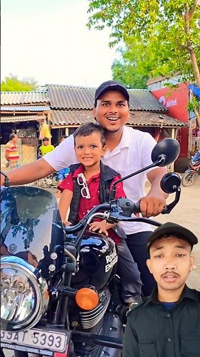 bike mein ghumane lekar Gaya