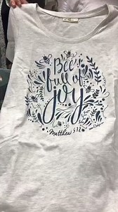 🎉 We're showing off new arrivals! 🎉 We did things a little differenly today. We did a quick video to show off new merch and some awesome restocks! Tell us what you are loving! https://cheekysboutique.com/ #newmerch #newarrivals #beefullofjoy #freespirit #westernwatch #westernjewelry #messybuncaps | Cheekys