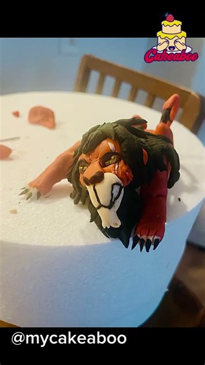 Fondant Scar Topper | Lion King Cake Decoration #cakedesign #caketopper #fondanttopper #lionking