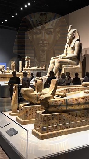 ✨ Look at this incredible head cover that was placed on the deceased in Ancient Egypt! Even after more than 3,500 years, it still preserves its vivid colors — a true testament to the genius of the ancient Egyptian artisans in weaving and dyeing. 📍 Displayed at: The National Museum of Egyptian Civilization – Textile Hall A civilization whose colors never fade 🇪🇬💫 | Archeology & Civilizations