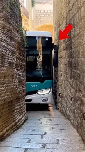 Why Bus Steering Wheels Aren’t Angled Like Cars #Bus #Cars #VehicleEngineering #Shorts